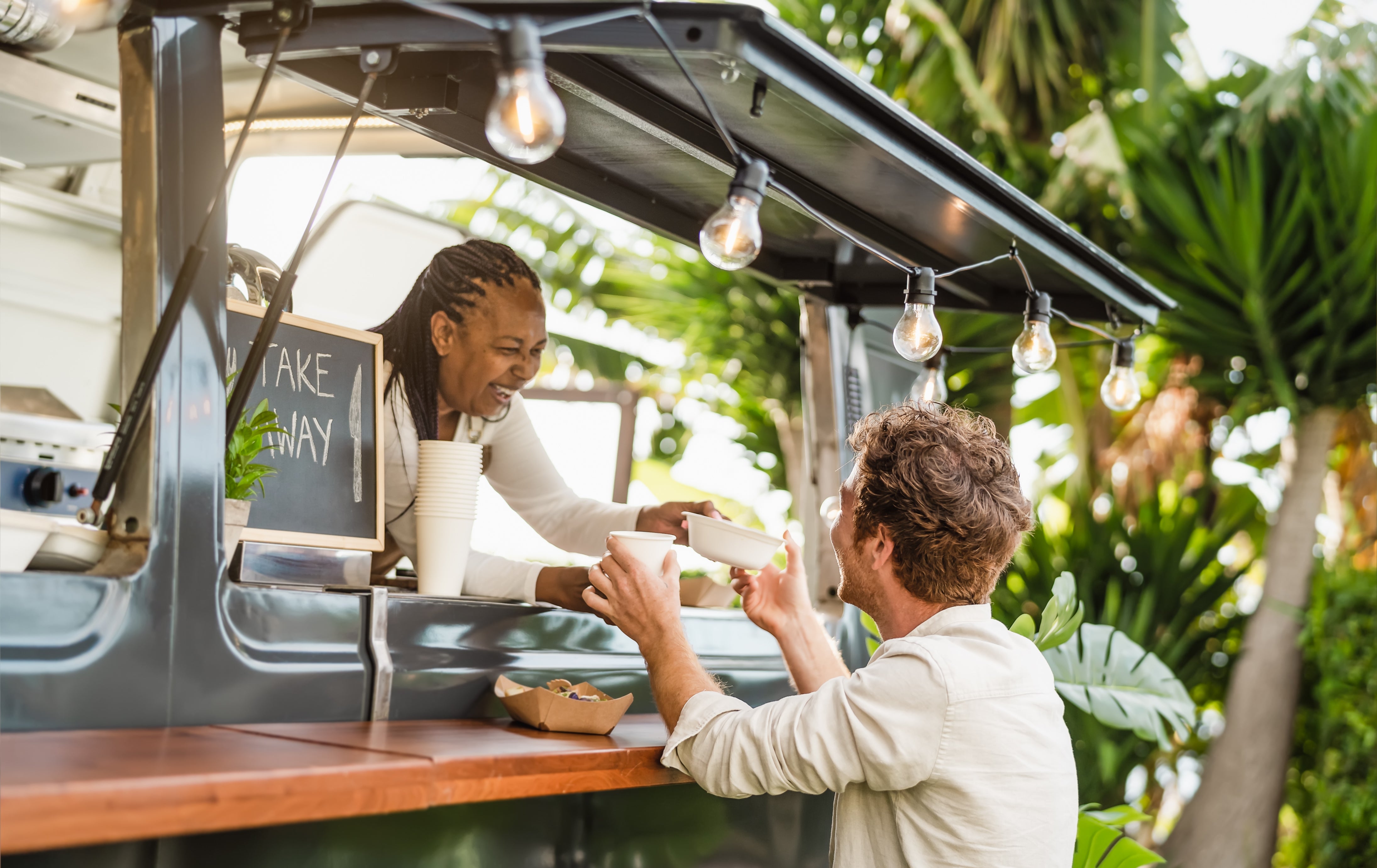 Temporary Internet for Events: What Actually Works for Pop-Ups, Festivals, and Venues